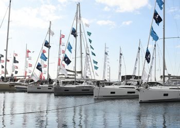 BOAT SHOW TUZLA KAPILARINI AÇTI