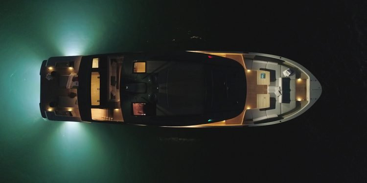 DEVRİM NİTELİĞİNDE BİR KONSEPT: BLUEGAME BGX70﻿