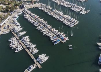 DENİZKIZLARI TEOS MARİNA’DA BULUŞUYOR