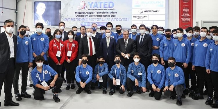 YAT VE TEKNE MOTORLARI ATÖLYESİ’NİN TANITIMI YAPILDI