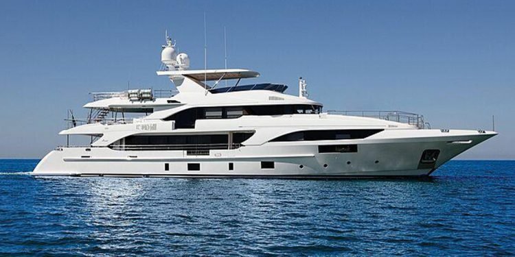 ORYX ADLI YAT BİRCOİN İLE SATILDI