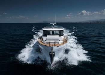 Cannes’e Sirena 48 Coupe Hibrit imzası