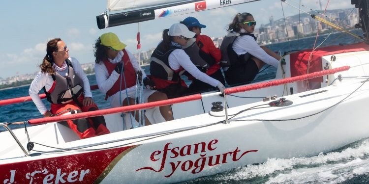 13. TAYK–Eker Olympos Regatta’da Heyecan Devam Ediyor