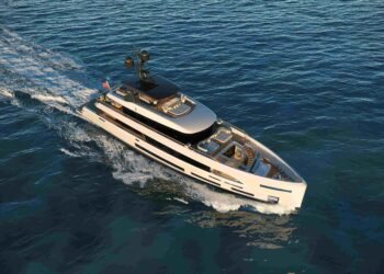 Sirena Yachts, şimdiye kadarki en büyük projesi olan Sirena Superyachts 42M’de son aşamaya ulaştı. 42 metrelik amiral gemisinin, planlandığı üzere Temmuz 2026’nın ilk yarısında denize indirilmesi hedefleniyor.